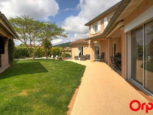 Villa à vendre 690 000 € 5 pièces 4 chambres 210 m² 1 251 m² de terrain Saint-Maurice-de-Beynost 01700