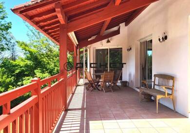 Maison à vendre 935 000 € 5 pièces 4 chambres 190 m² 969 m² de terrain Bassussarry 64200