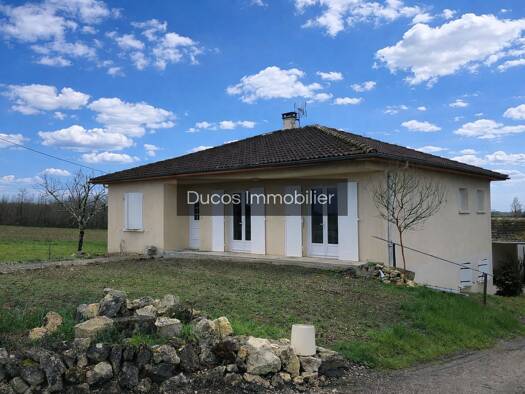 Maison à louer 875 € 4 pièces 3 chambres 97,9 m² 1 000 m² de terrain Montignac-Toupinerie 47350