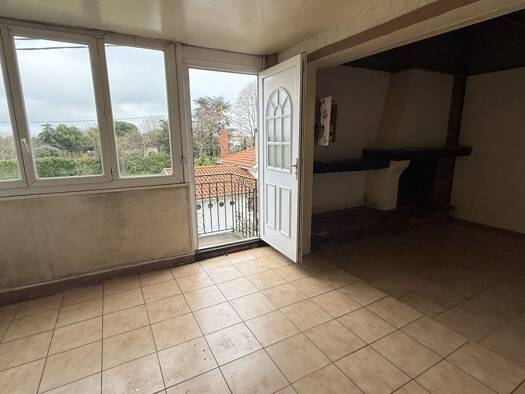 Appartement à vendre 119 000 € 2 pièces 1 chambre 52,6 m² Étage 1/1 Ambarès-et-Lagrave 33440