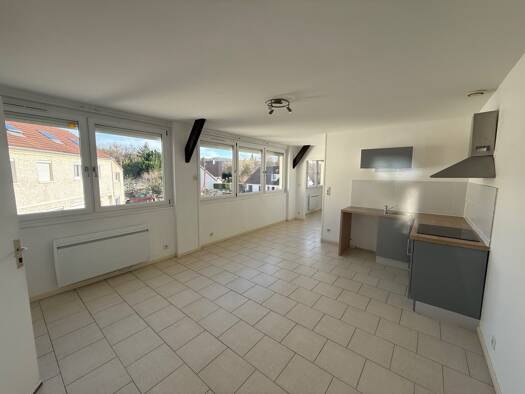 Appartement à vendre 154 900 € 2 pièces 1 chambre 42 m² Étage 1/1 Crécy-la-Chapelle 77580