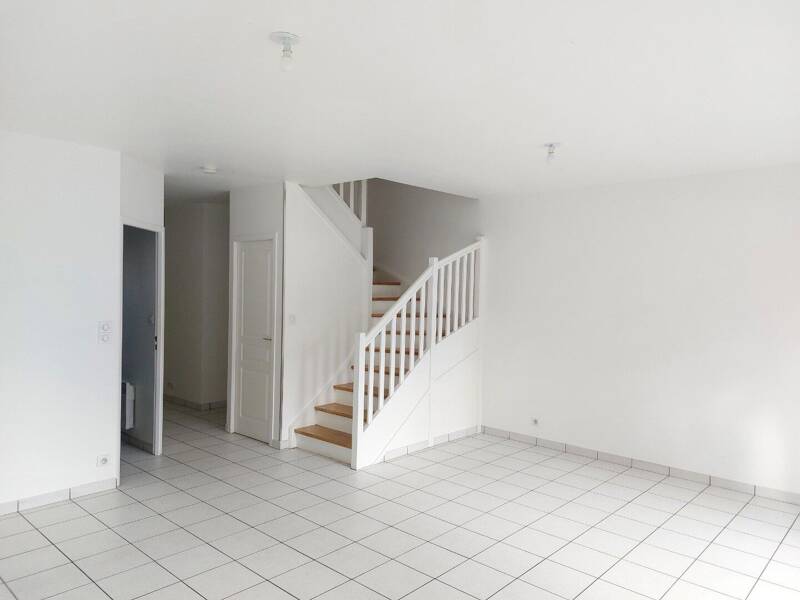 Maison à louer, 110m², CHARLY