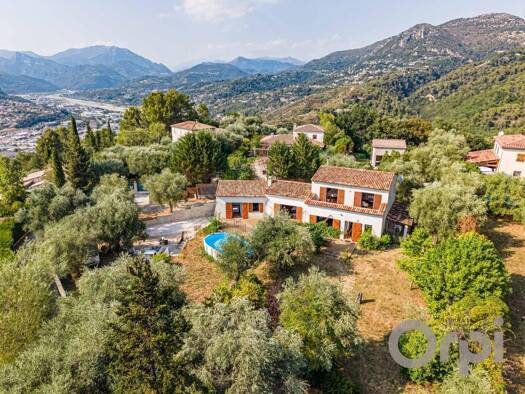 Villa à vendre 798 000 € 4 pièces 3 chambres 164 m² 1 588 m² de terrain Colomars 06670