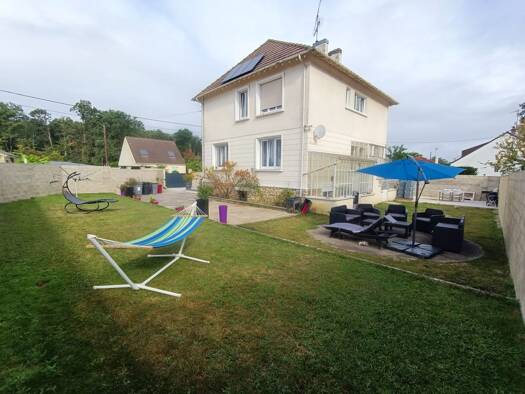 Maison à vendre 374 000 € 8 pièces 6 chambres 180 m² 621 m² de terrain Dammarie-les-Lys 77190