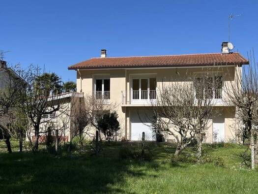 Maison à vendre 315 920 € 5 pièces 4 chambres 140 m² 542 m² de terrain Mazères-Lezons 64110