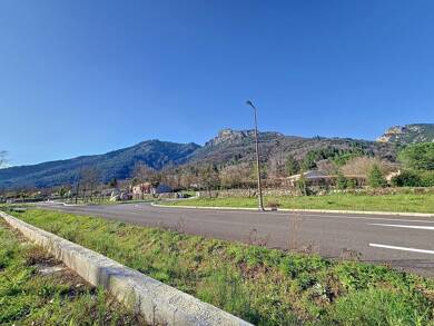 Terrain constructible viabilisé à vendre 110 000 € 713 m² de terrain Colombieres-sur-Orb 34390