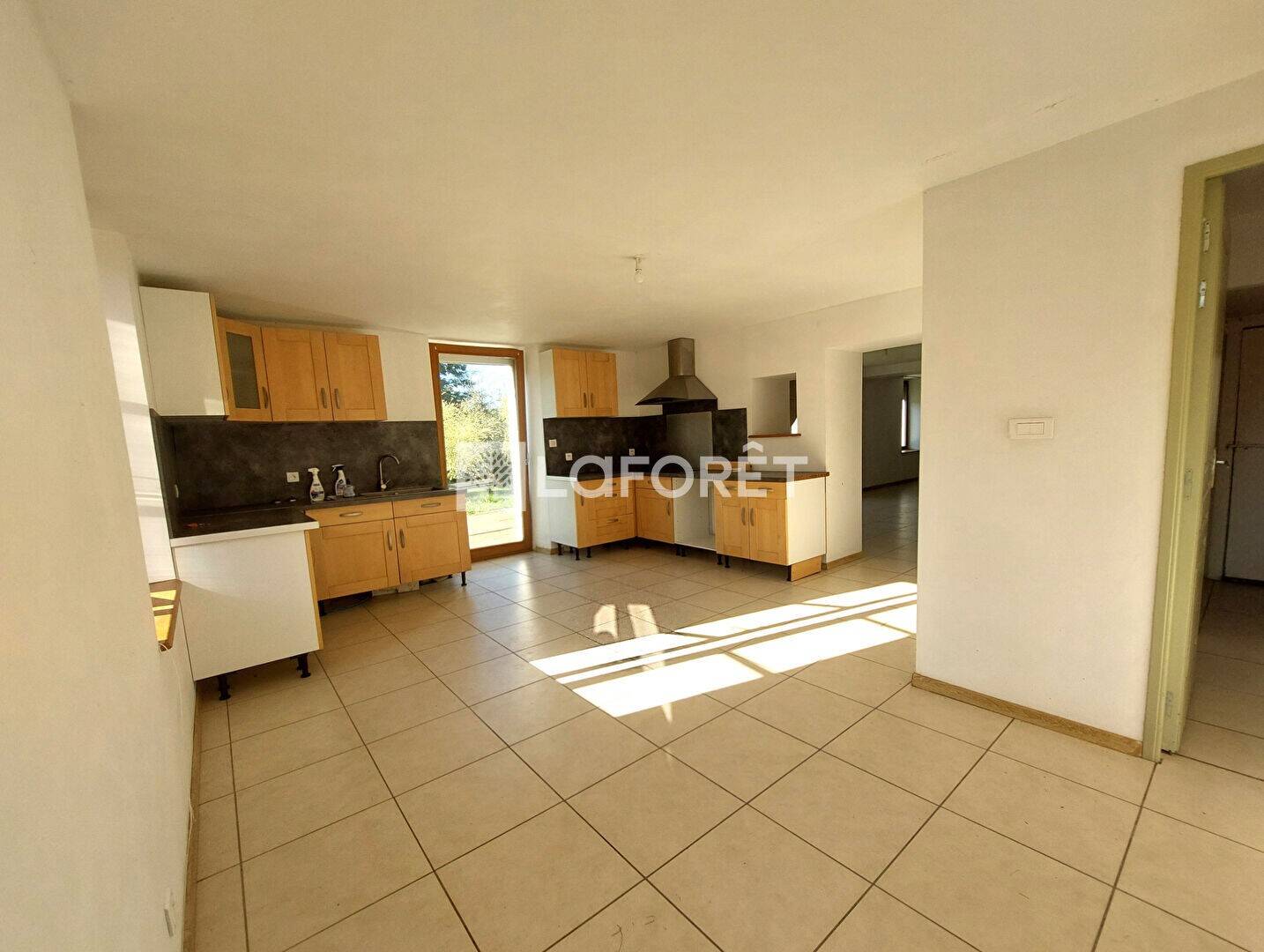 Maison à vendre, 244m², GRANDVILLERS
