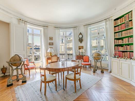 Appartement à vendre 1 695 000 € 4 pièces 2 chambres 118,14 m² Étage 3/5 Parc Monceau Paris 8ème arrondissement 75008