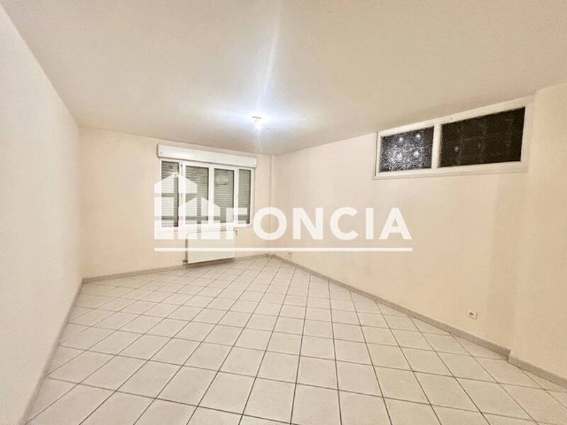 Maison à louer, 48m², LYON 8E