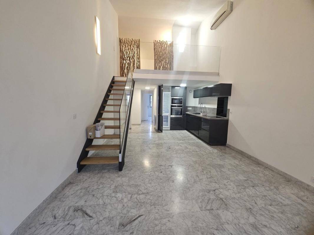 Maison à louer, 68m², CANNES