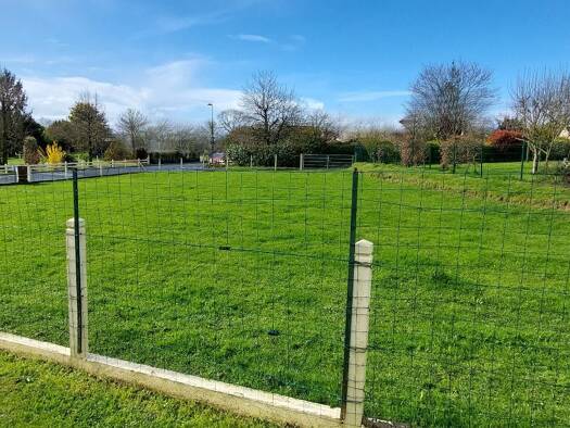 Terrain constructible à vendre 99 500 € 816 m² de terrain Le Val-Saint-Père 50300