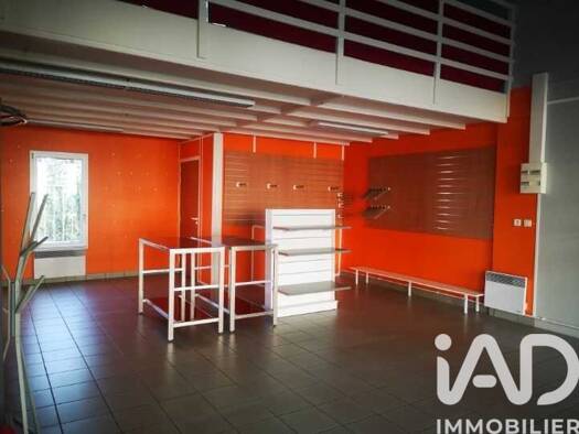 Appartement à vendre 94 000 € 1 pièce 66 m² RDC/2 Vieux Chateau Pouzauges 85700