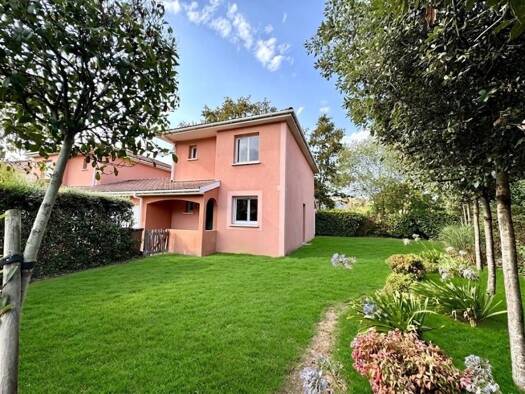 Maison à vendre 299 500 € 4 pièces 3 chambres 92 m² 300 m² de terrain Le Hameau Pau 64000