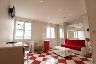 Appartement à louer 565 € 1 pièce 22 m² Étage 1/2 Compiegne 60200