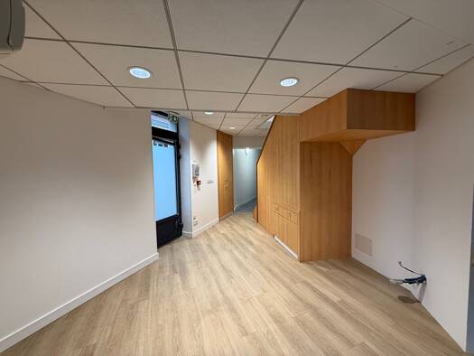 Local commercial à louer 2 500 € 105 m² de surface de vente Ouest Châtelaillon-Plage 17340