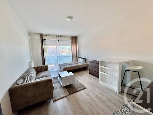 Appartement à louer 915 € 1 pièce 24 m² 2ème étage Annemasse 74100