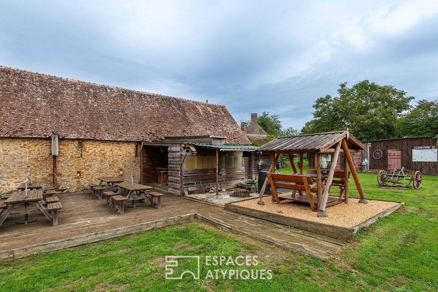 Maison à vendre, 275m², MEZIERES SUR PONTHOUIN