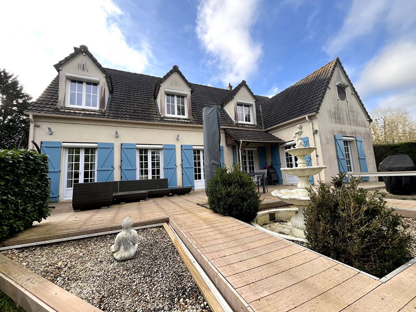 Maison à vendre, 250m², SERAINCOURT
