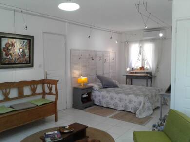 Appartement à louer 650 € 1 pièce 36 m² Les Selves-Le Seiran Draguignan 83300