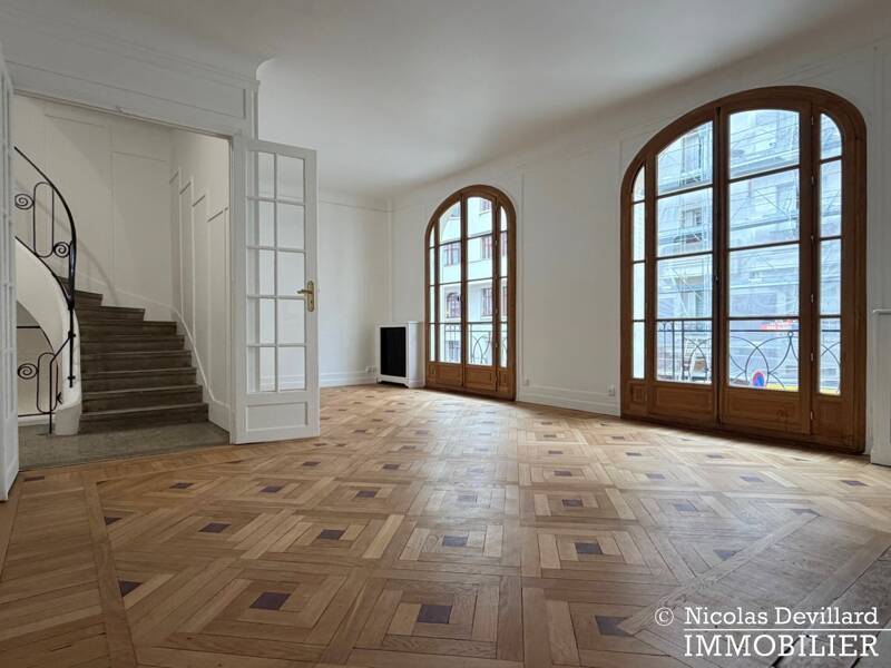 Maison à louer, 237m², PARIS 15E