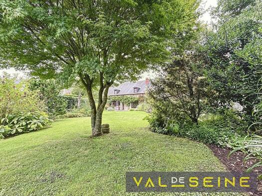 Maison à vendre 395 000 € 10 pièces 5 chambres 215 m² 584 m² de terrain Quincampoix 76230