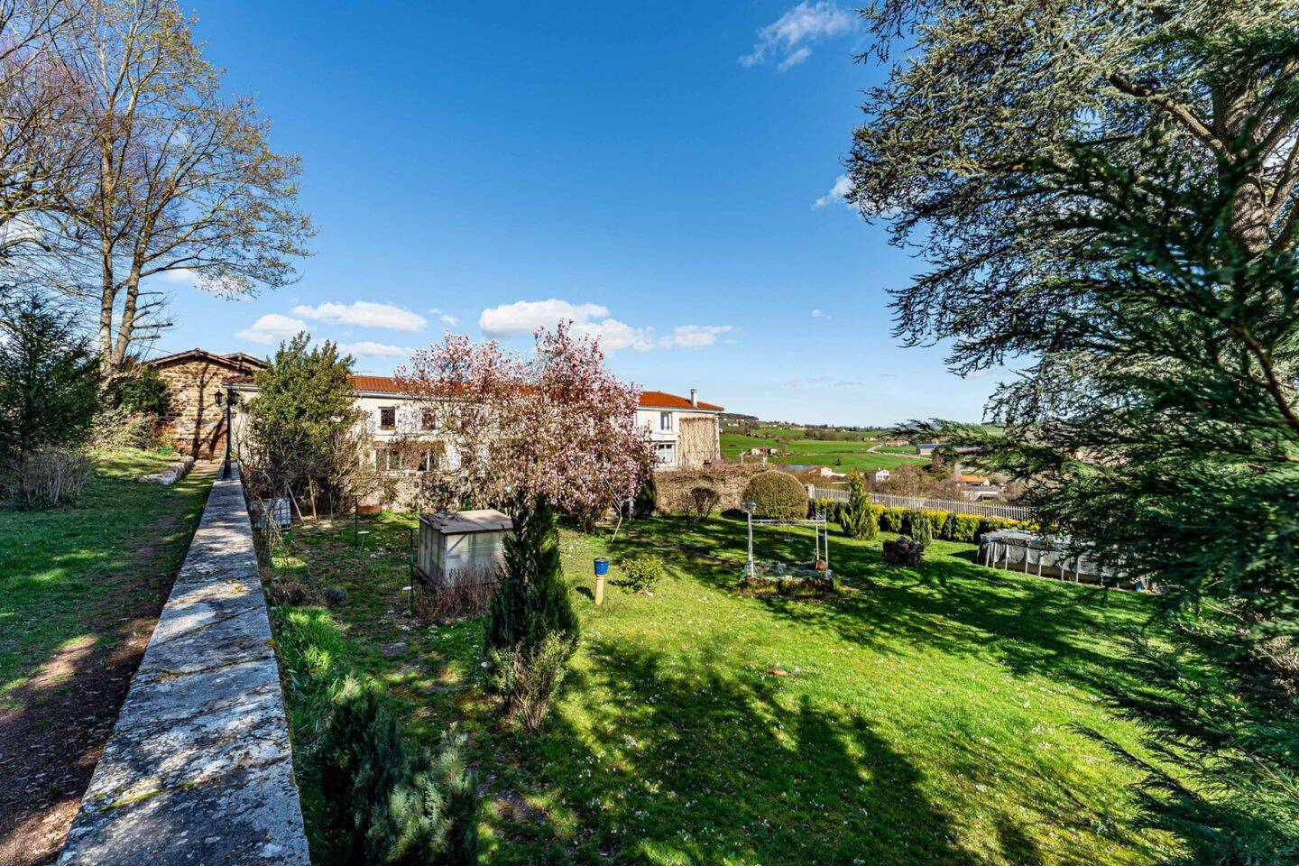 Maison à vendre, 370m², SAINT SYMPHORIEN SUR COISE