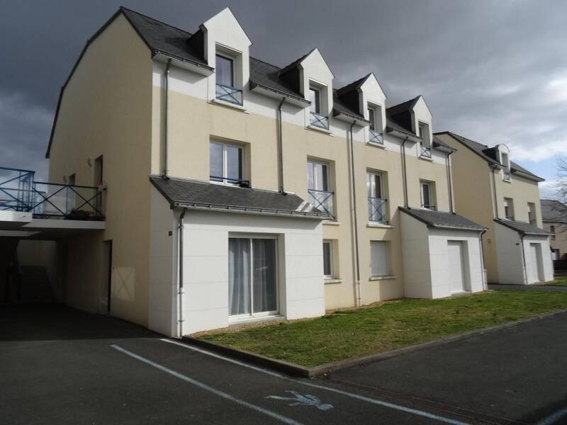 Maison à louer, 41m², PELLOUAILLES LES VIGNES