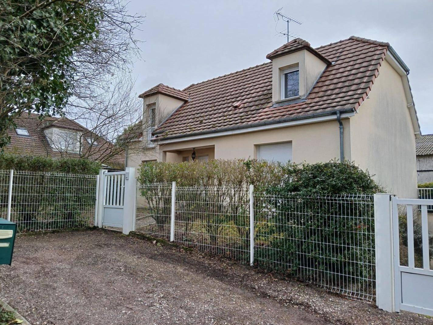 Maison à vendre, 110m², ROSIERES PRES TROYES