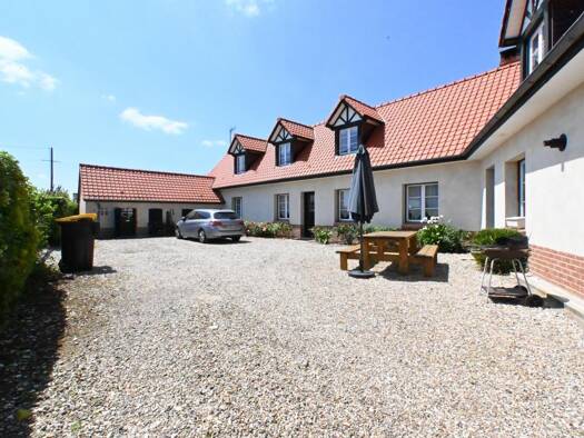 Maison à vendre 577 500 € 10 pièces 7 chambres 265 m² 1 255 m² de terrain Ponthoile 80860