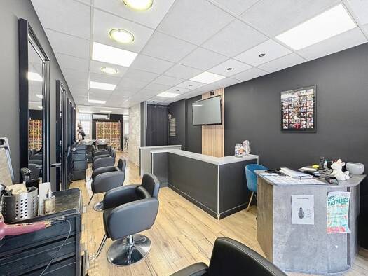 Activités diverses à vendre Fonds de commerce 95 000 € 1 pièce 60 m² de surface de vente Sud Marignier 74970