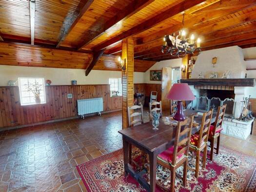 Maison à vendre 91 500 € 10 pièces 4 chambres 169 m² 1 674 m² de terrain Menetou-Couture 18320