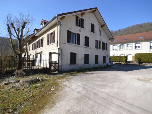 Appartement à vendre 35 000 € 3 pièces 2 chambres 58,4 m² RDC Hérimoncourt 25310