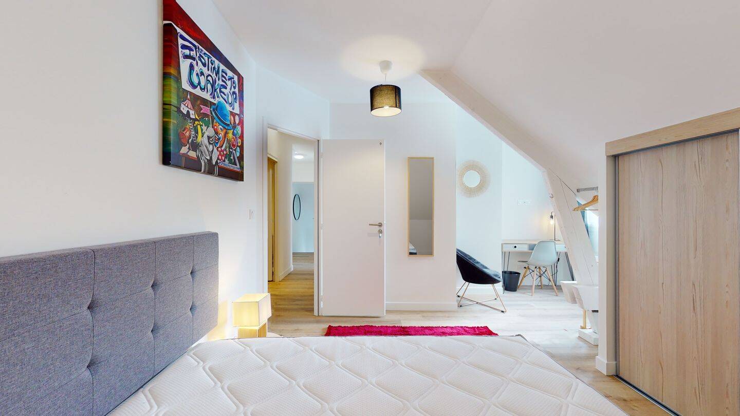 Maison 12 pièces — 18