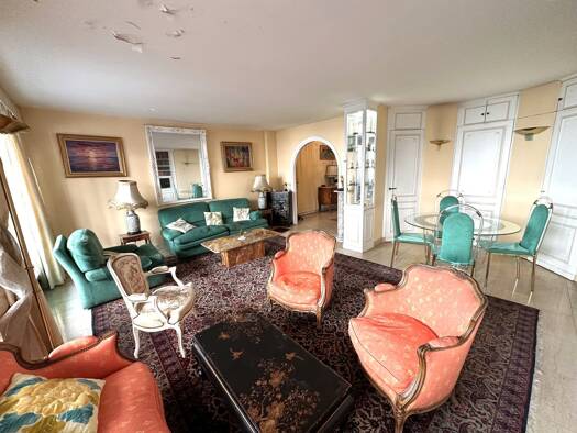 Appartement à vendre 1 023 000 € 4 pièces 2 chambres 93 m² 2ème étage Porte Dauphine Paris 16ème arrondissement 75016