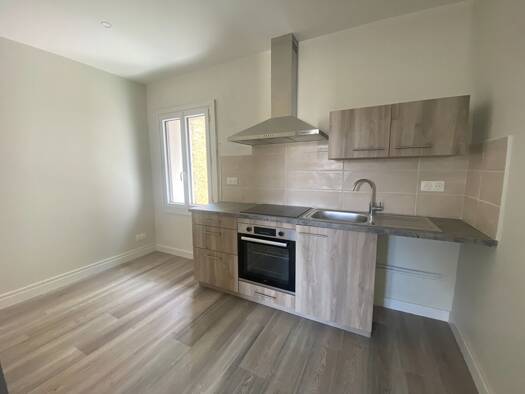 Appartement à louer 585 € 3 pièces 2 chambres 53 m² 1er étage Saint-Genis-de-Saintonge 17240