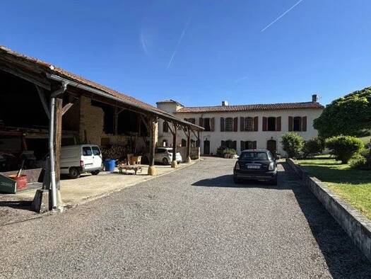 Maison à vendre 342 870 € 7 pièces 4 chambres 216 m² Rive Droite Saint-Girons 09200