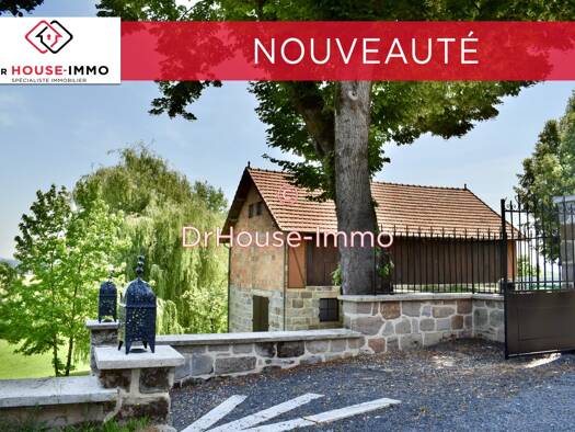 Maison à vendre 417 154 € 8 pièces 4 chambres 175 m² 3 066 m² de terrain Brignac la Plaine 19310