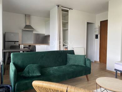 Appartement à louer 900 € 1 pièce 24 m² Étage 5/8 Saint Julien en Genevois 74160