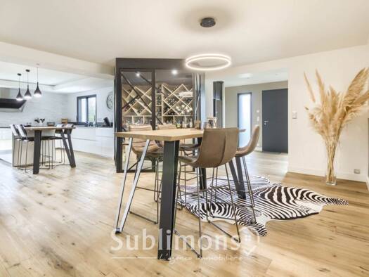 Maison à vendre 936 000 € 8 pièces 5 chambres 250 m² 2 619 m² de terrain Hors Agglomeration Nort-sur-Erdre 44390