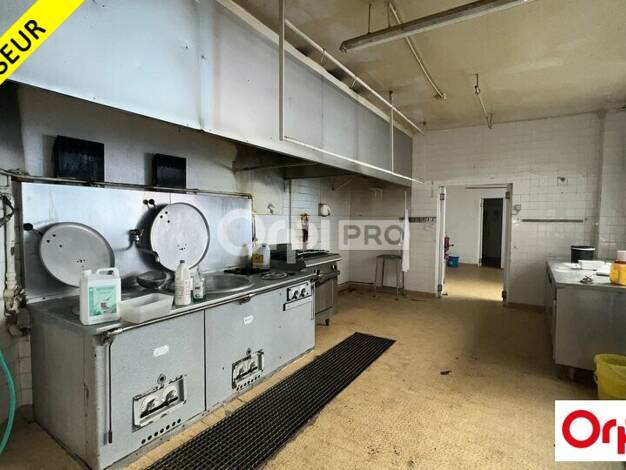 Local commercial à vendre 90 968 € 140 m² de surface de vente Romans-sur-Isère 26100