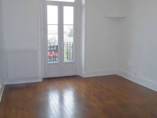 Appartement à louer 343 € 2 pièces 1 chambre 53 m² Étage 1/3 Jean-Jaurès-Petit-Banque Vesoul 70000