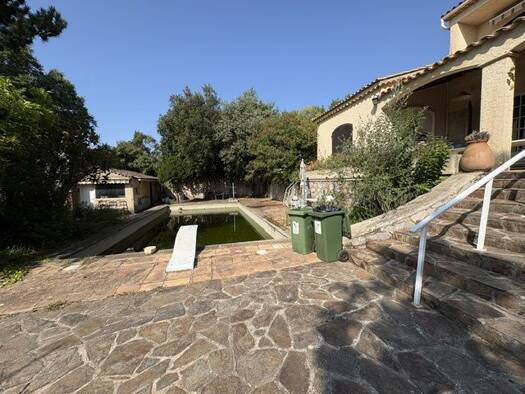 Villa à vendre 577 500 € 6 pièces 4 chambres 180 m² 1 287 m² de terrain Toulon 83200