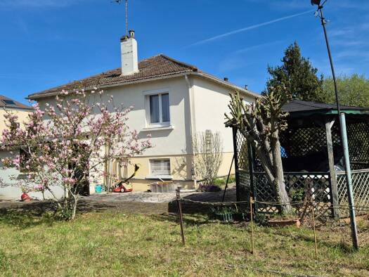 Maison à vendre 288 750 € 3 pièces 2 chambres 65 m² 665 m² de terrain Viarmes 95270