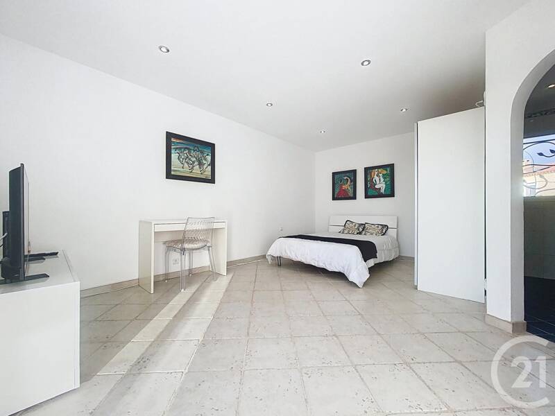 Maison à louer, 201m², SAINT LAURENT DU VAR