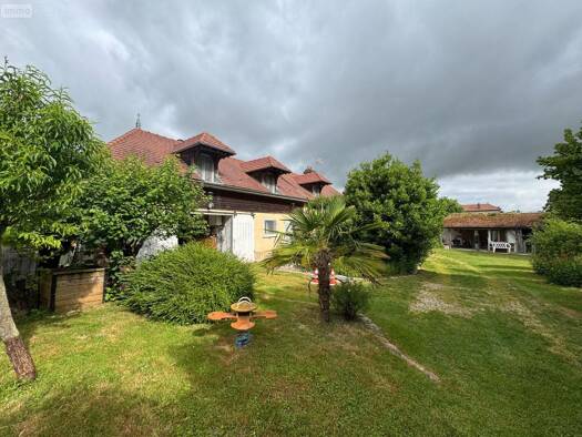 Maison à vendre 249 000 € 7 pièces 5 chambres 176 m² 4 040 m² de terrain Rhèges 10170