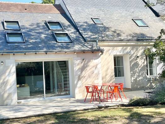 Maison à vendre 724 500 € 7 pièces 4 chambres 192 m² 700 m² de terrain Ouest Saint-Cyr-sur-Loire 37540