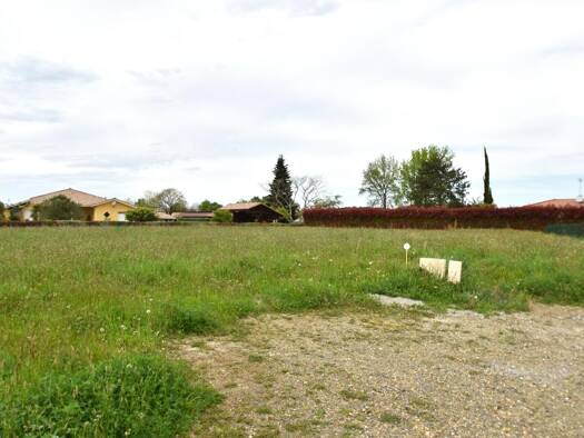 Terrain constructible à vendre 40 444 € 1 012 m² de terrain Bats 40320