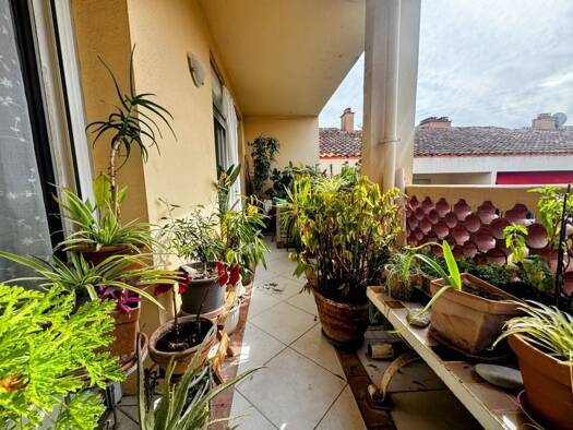 Appartement à vendre 259 000 € 4 pièces 3 chambres 72 m² 3 étages Nord Cogolin 83310