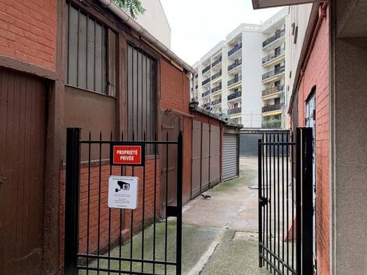 Parking à vendre 72 000 € 90 m² République-Gare-Porte de Paris Saint-Denis 93200