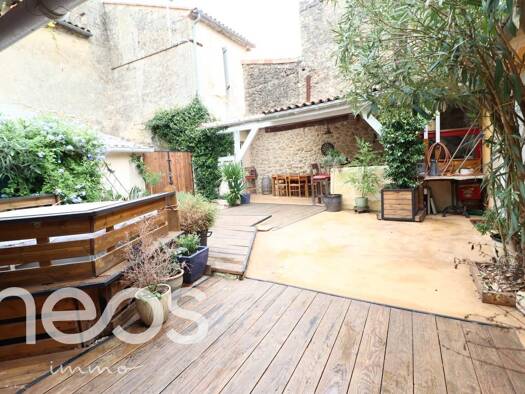 Maison à vendre 185 000 € 5 pièces 4 chambres 100 m² 155 m² de terrain Preignac 33210
